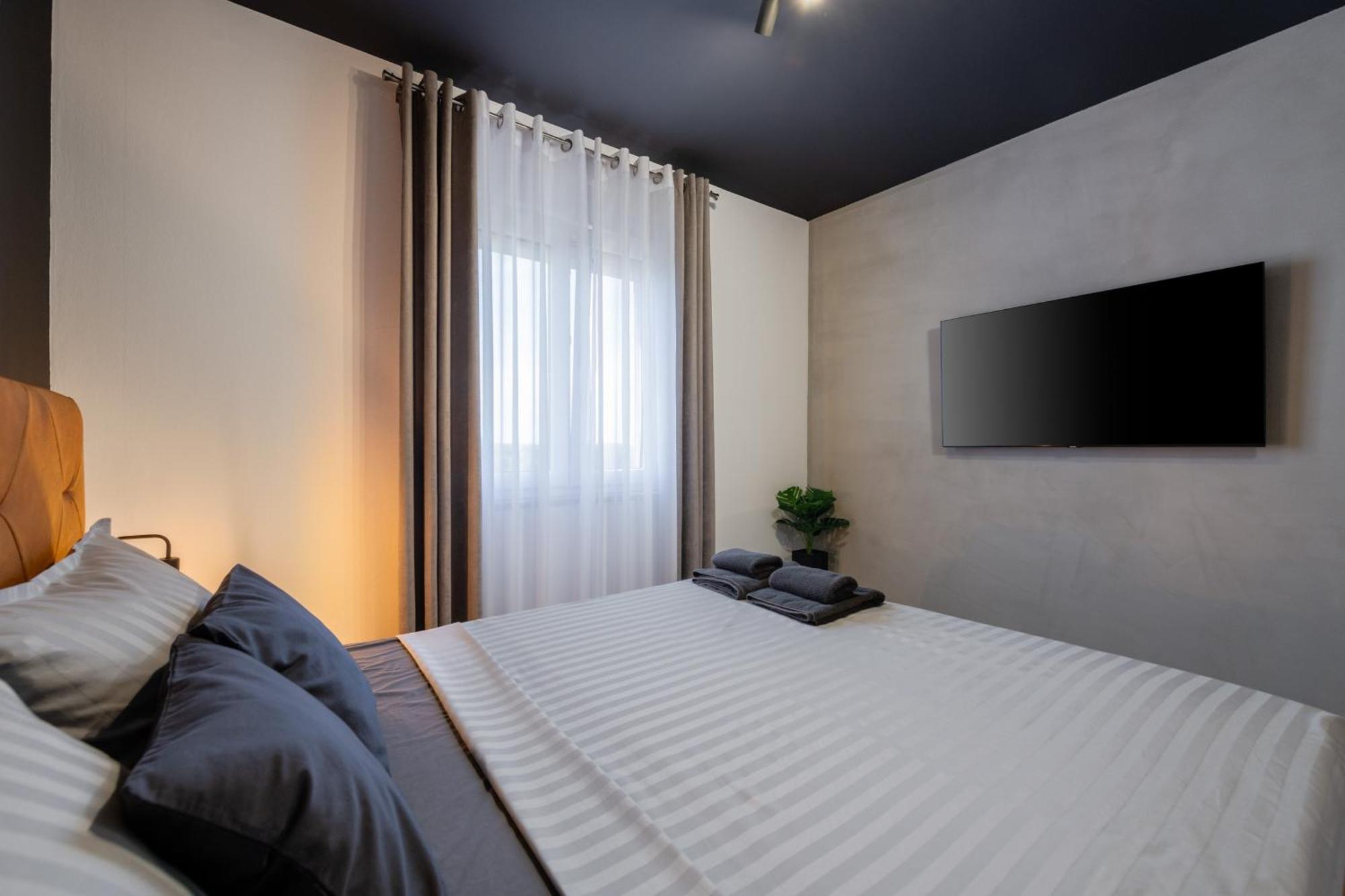 M&A - Pula Luxury Apartment ภายนอก รูปภาพ